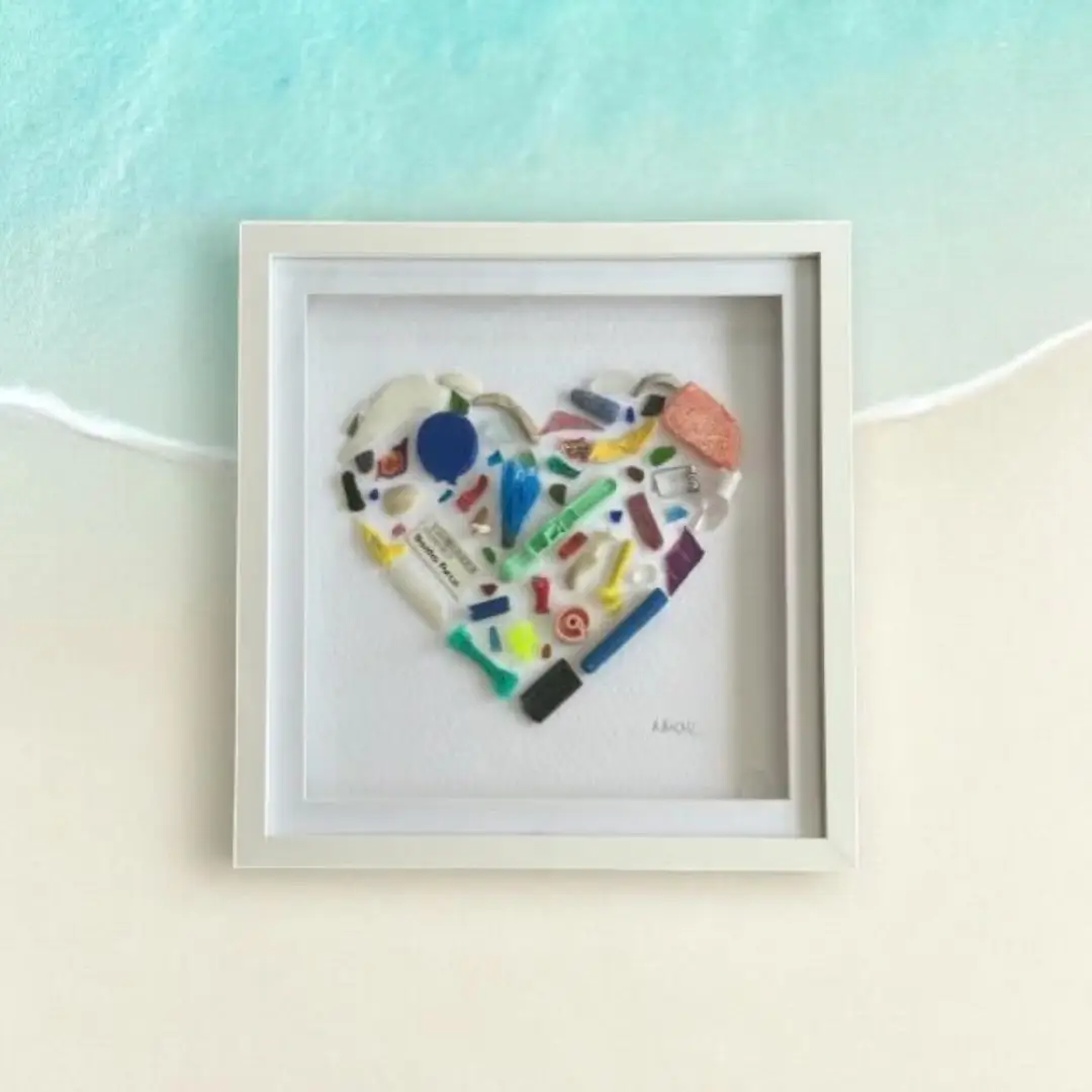 Plastic Art – white Frame